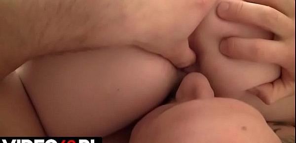 Polskie porno - Zaproponowała kawę, ale ten facet kawy nie pije )